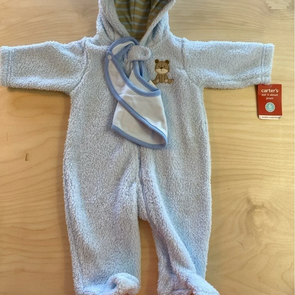 Carter’s Out ‘n About Pram size 6 months (DW)